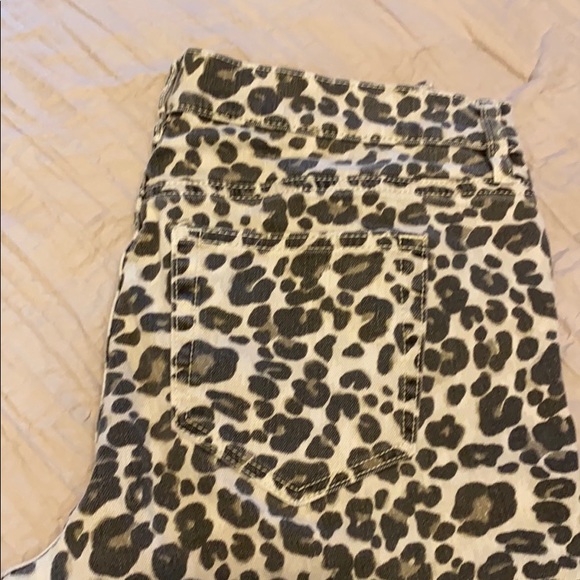 Ann Taylor loft leopard jeans size 4 - Picture 5 of 6